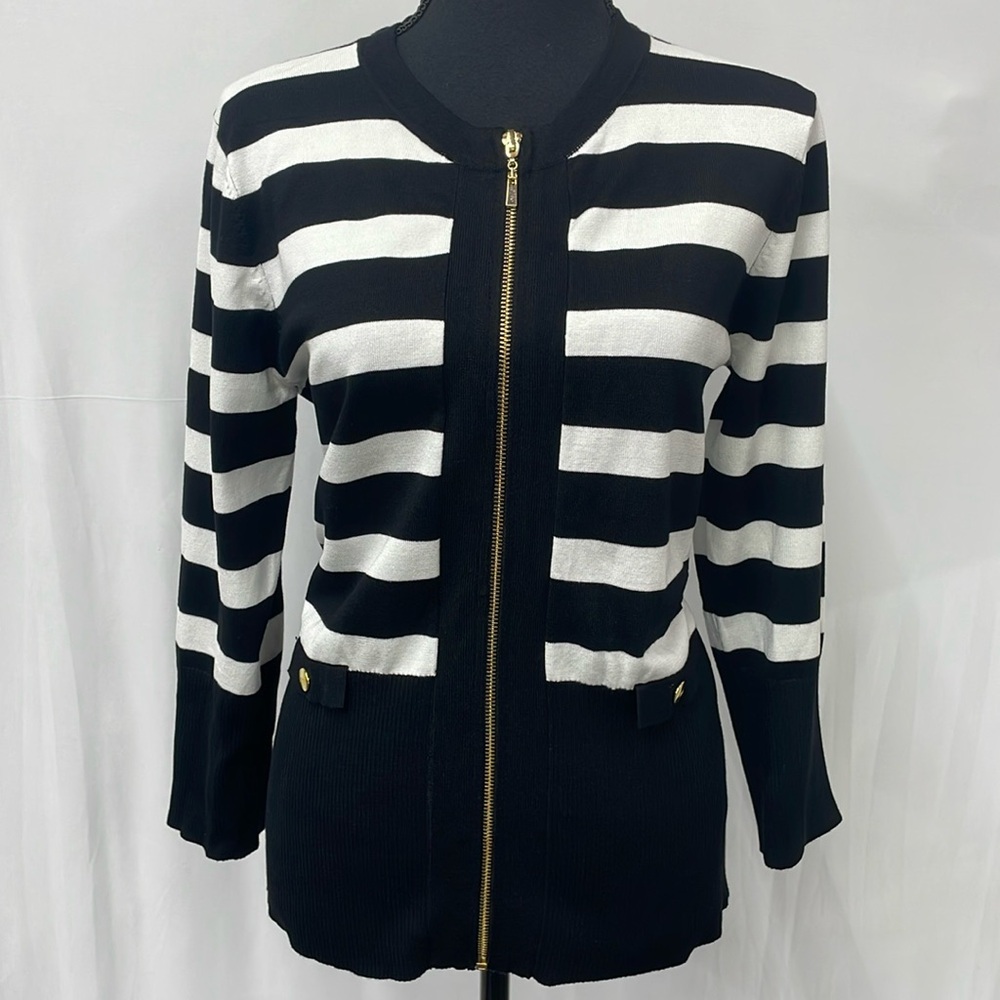 Cable & Gauge black and white striped cardigan with zipper closure, size Large